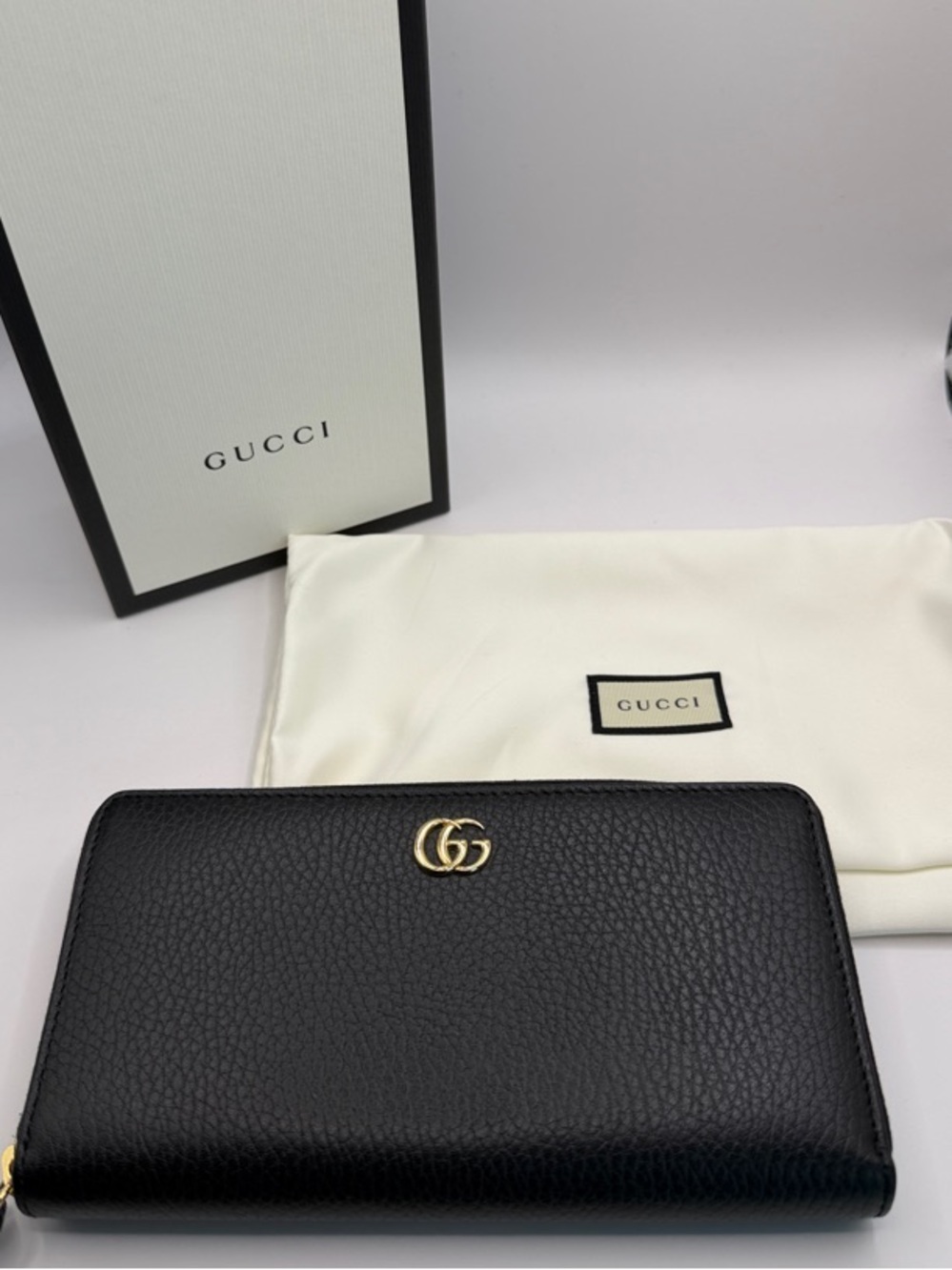 Gucci Black GG Pebbled Leather Zipper Wallet - Picture 1 of 6